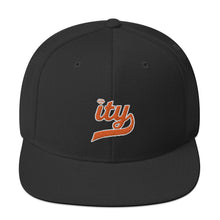 Load image into Gallery viewer, Ity Outline Snapback